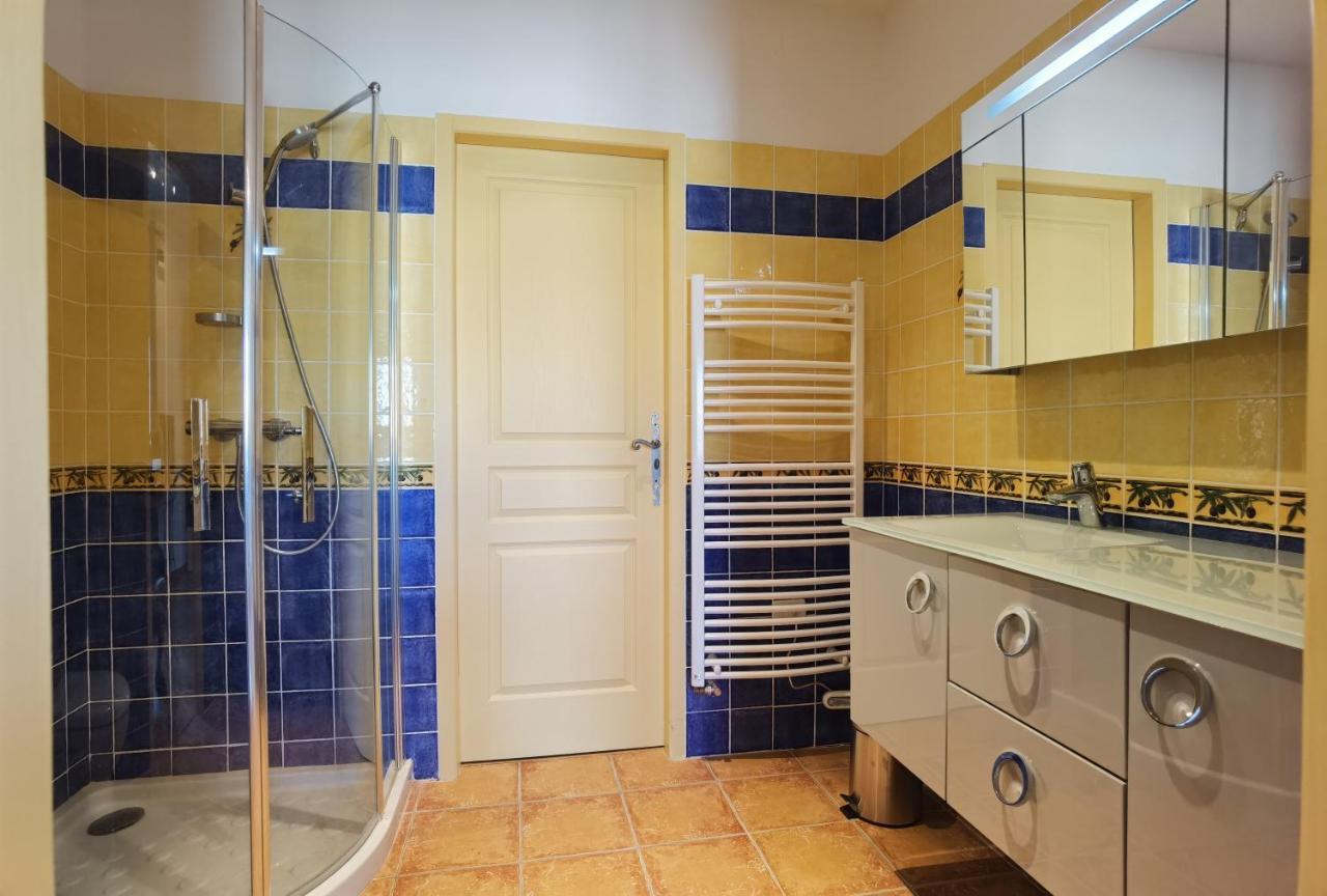 Le Clos Des Consuls Tarascon Ngoại thất bức ảnh
