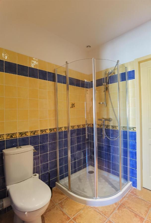 Le Clos Des Consuls Tarascon Ngoại thất bức ảnh
